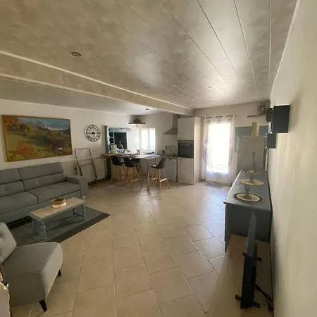 Maison Chaleureuse En Pleine Campagne * Saint-Savinien