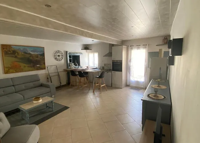 Maison Chaleureuse En Pleine Campagne * Saint-Savinien